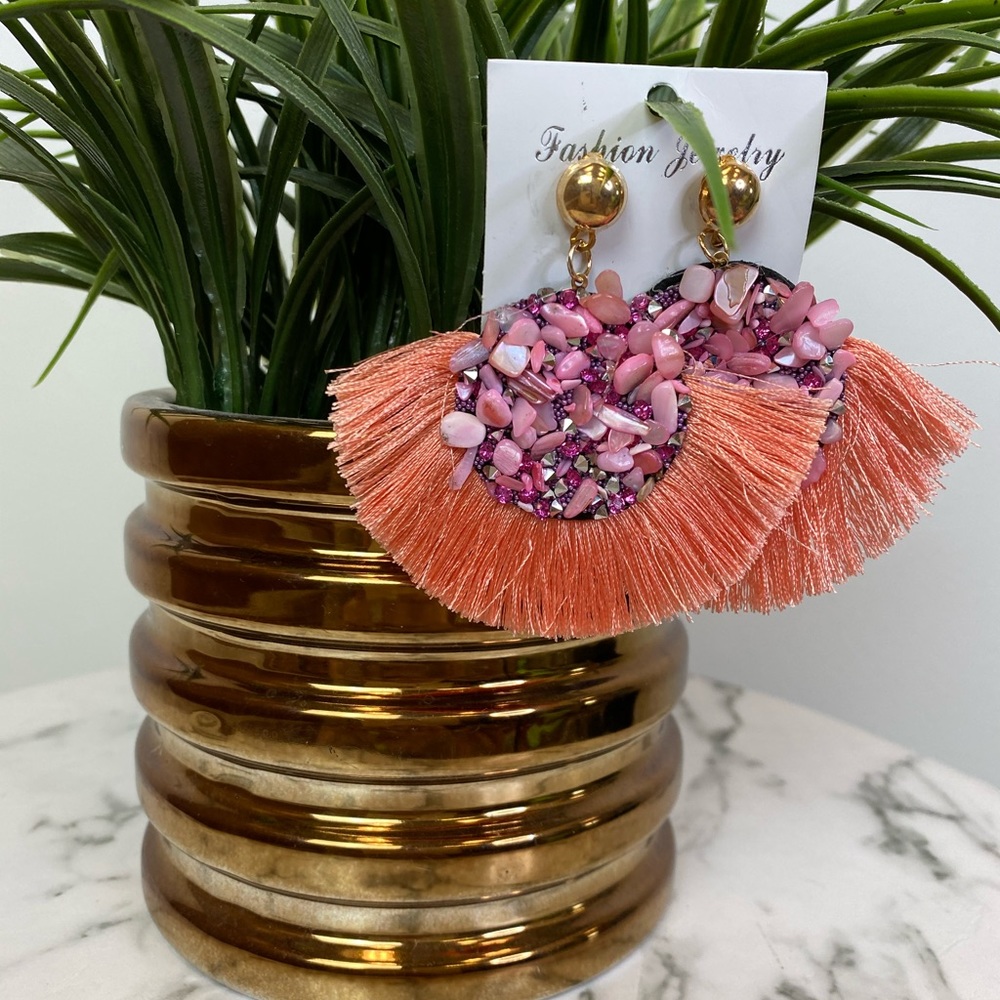 ‼️ Peach Pink Rock Stone Diamond Fan Earrings - Picture 3 of 8